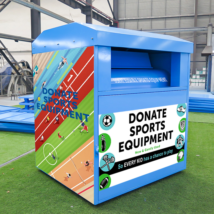 Fitoeran-javatra fanomezana akanjo vita amin'ny vy lehibe misy hidy