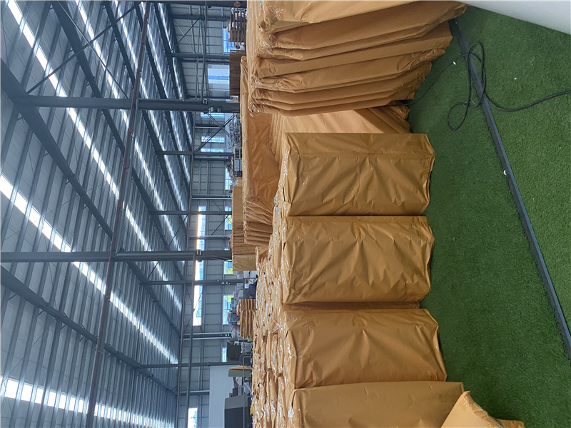 Ящик для пожертвований одежды (1)