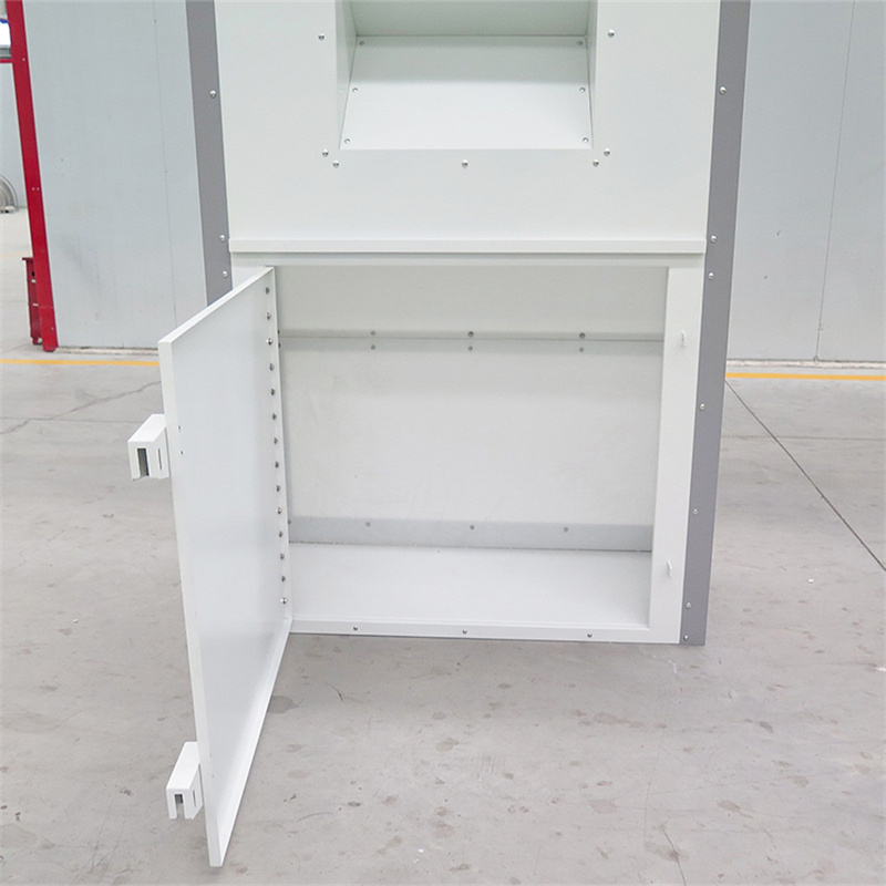 Punaisen Ristin vaatteiden keräyslaatikko, metalliset vaatteiden keräysastiat, 11 kpl