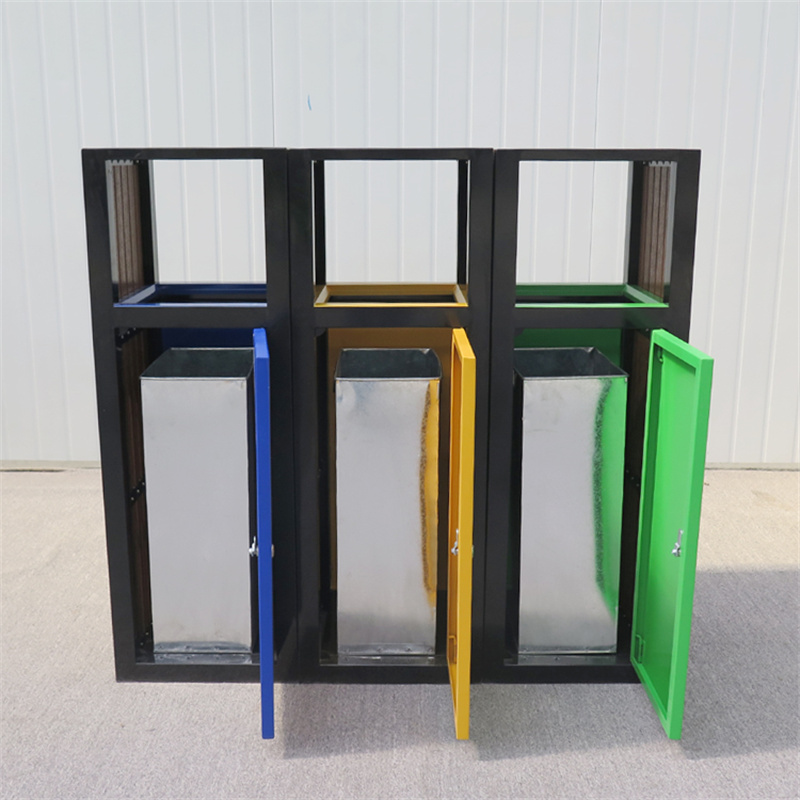 4-lokeroinen kierrätysastia ulkokäyttöön 1