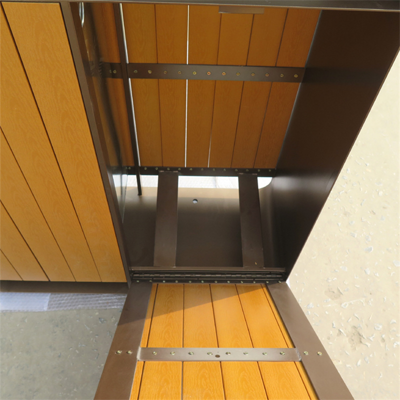 Ìyàtọ̀ síta fún àwọn àpótí ìdọ̀tí. Yàrá méjì fún àwọn àyè gbangba.