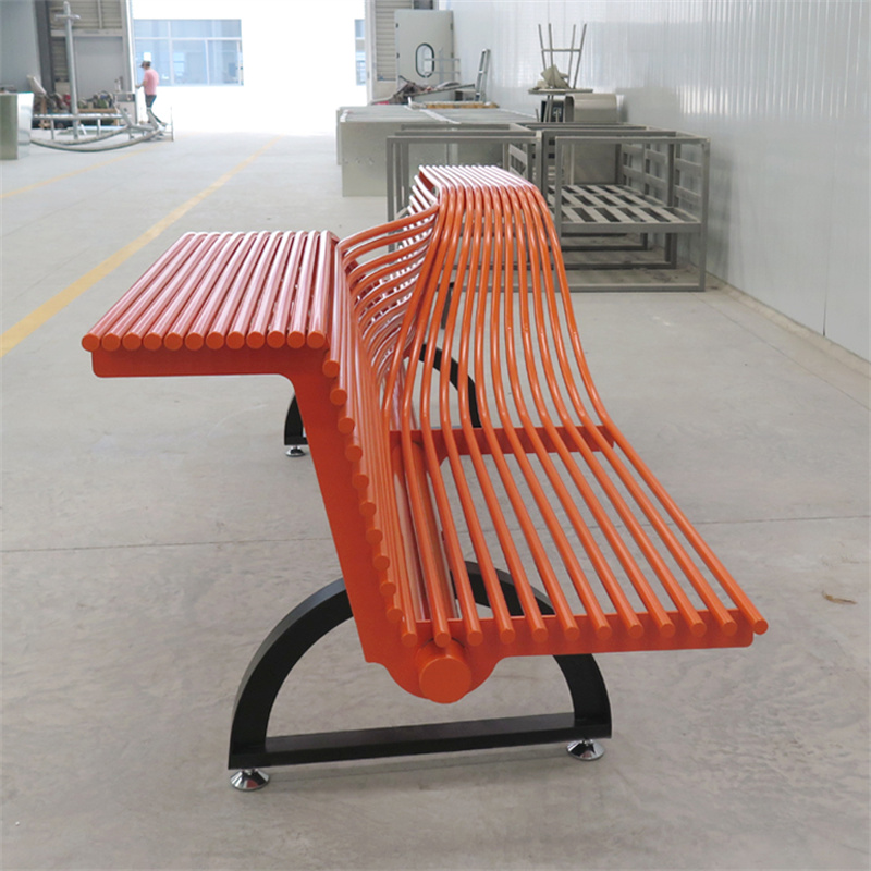 Seza lava vy tsy misy harafesina namboarina maoderina ho an'ny daholobe eny amin'ny arabe zaridaina